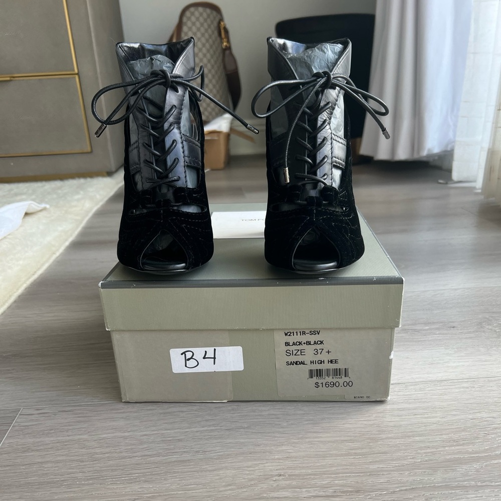 Tom ford black velvet sandal high heels